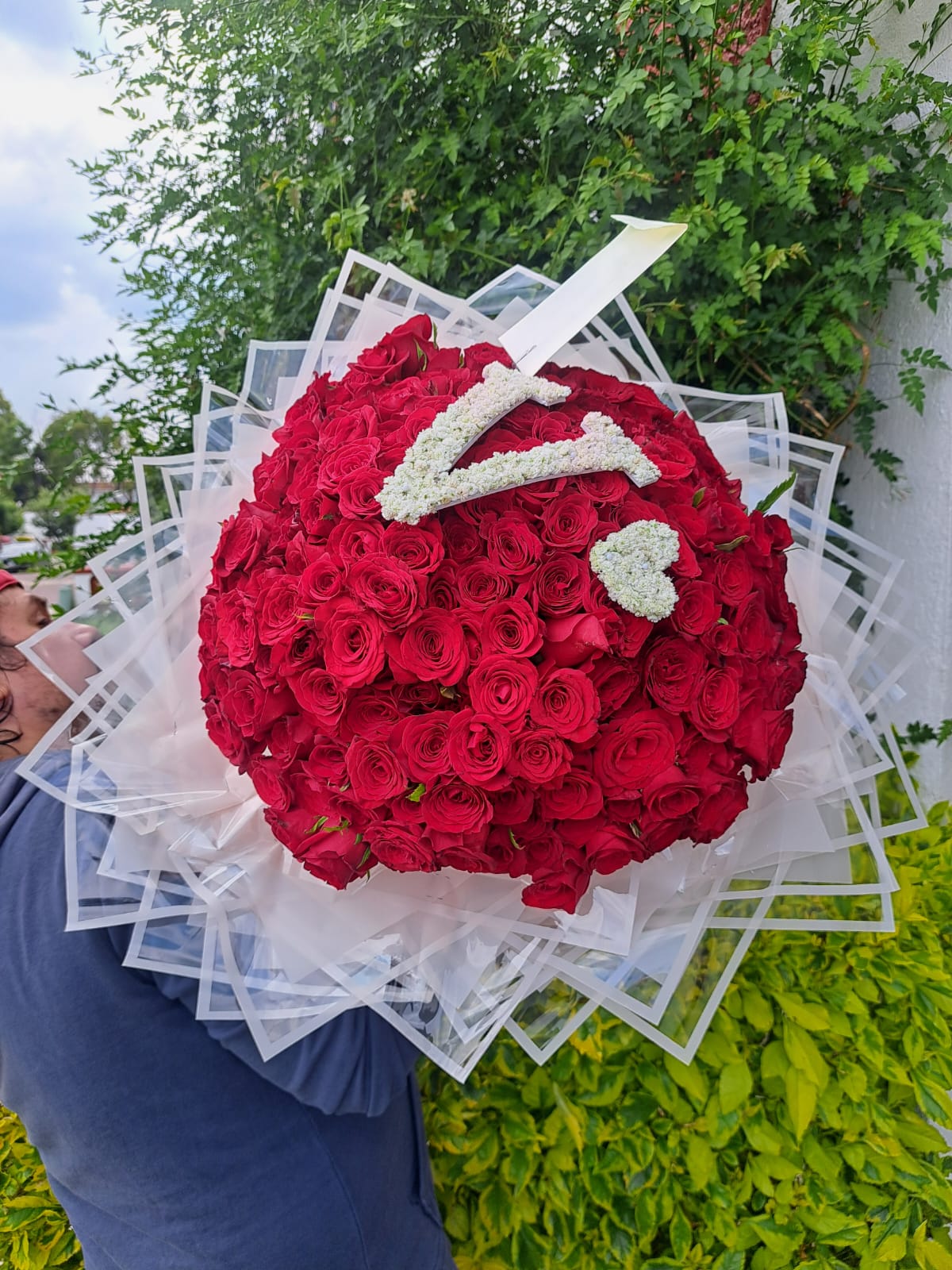 RAMO AMOR PREMIUM 200 ROSAS