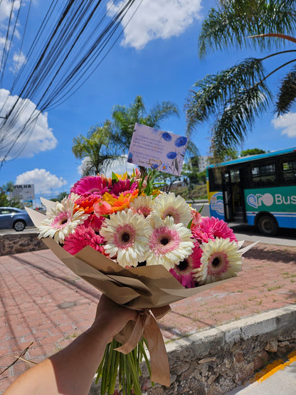 RAMO Luz de Verano - 30 Gerberas y 5 Girasoles