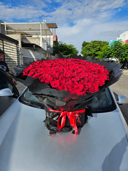RAMO CORAZÓN - 400 ROSAS MAGNO